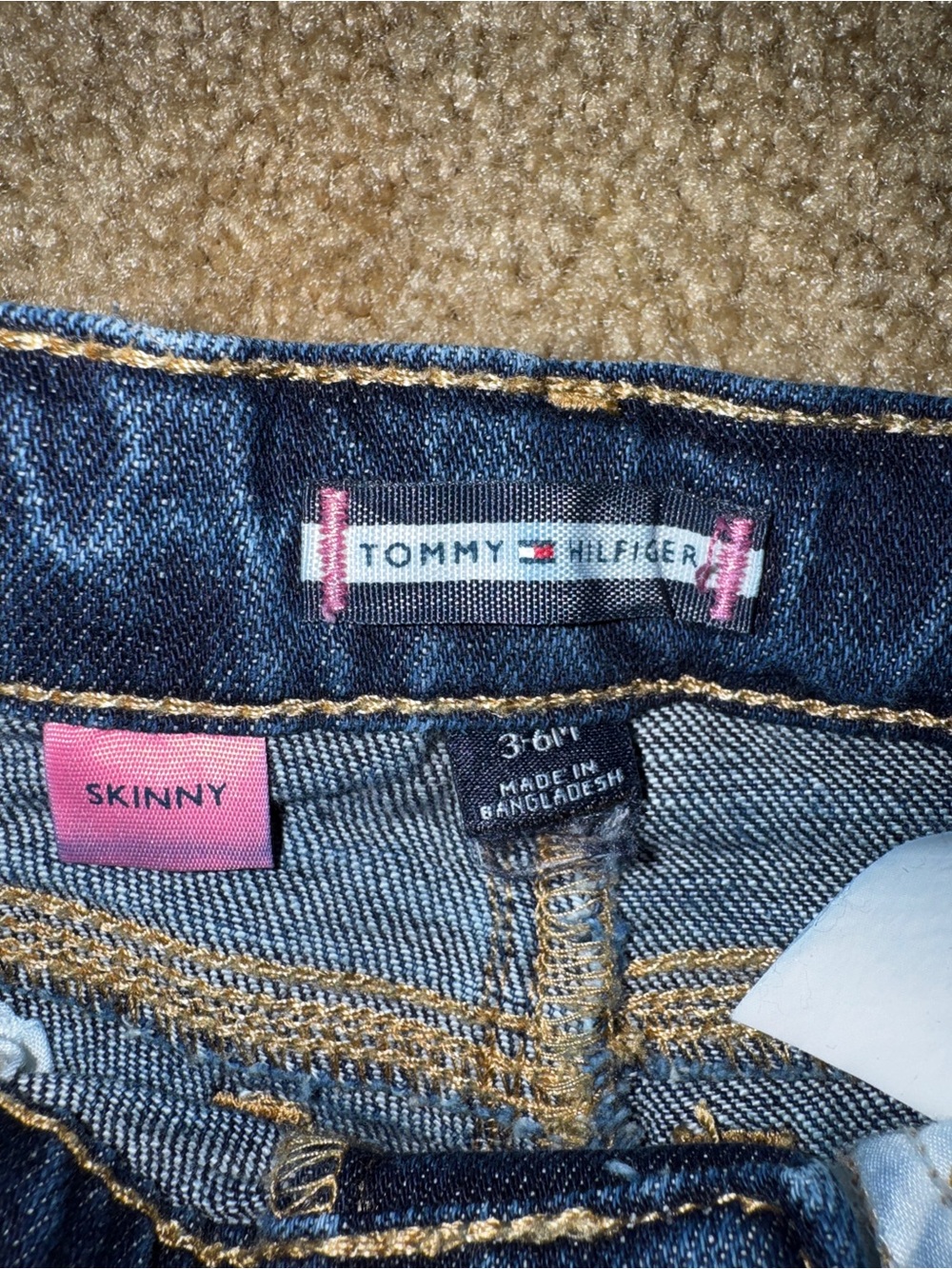 Tommy Hilfiger Baby Girl Skinny Jeans Distressed Heart 3-6M - Picture 3 of 4